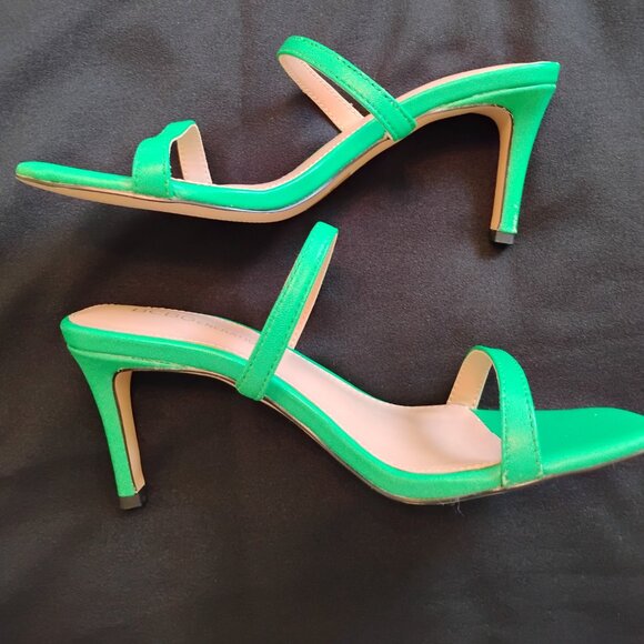 Light green heels - Picture 1 of 7